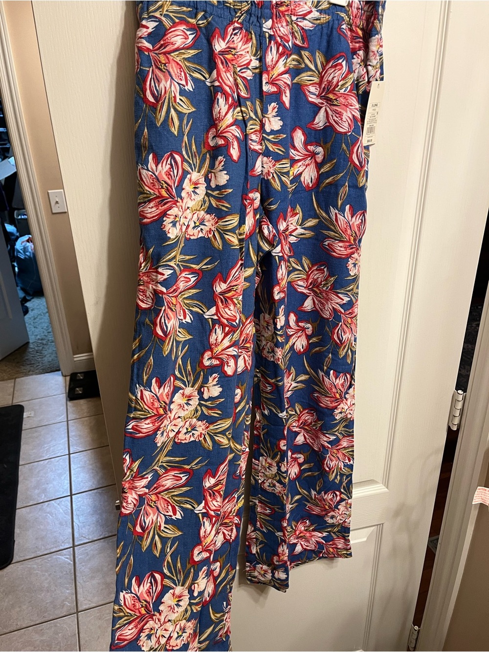 a new day Blue Floral Wide-Leg Pants with Pink & White Blooms size Small Long